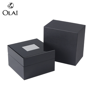 Scatola <span class=keywords><strong>per</strong></span> Orologi in <span class=keywords><strong>Legno</strong></span> Laccato Nero Lucido con Logo Personalizzato, Cuscino in Velluto Marrone all'Interno, Confezione <span class=keywords><strong>Regalo</strong></span> <span class=keywords><strong>per</strong></span> Orologi - Product Image 4