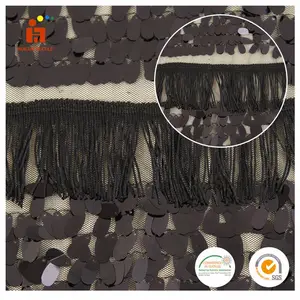 Alibaba Chine de bonne qualité noir teints maille dentelle brillant noir sequin brodé tissu avec noir glands