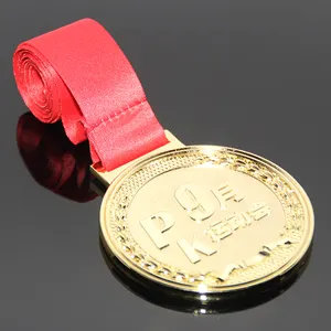 Maratona di Sport Award di Fabbrica A Buon Mercato Made Sport Su Ordinazione Rosso Nastro Personalizzato In Rilievo di Lusso di Atletica In Esecuzione Medaglia D'oro