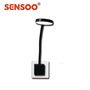 Uso Múltiple cuello flexible LED portátil enchufe de pared para el hotel - Product Image 2