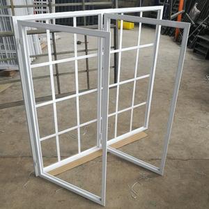 Cửa Sổ Thiết Kế Bằng Sắt Rèn Hiện Đại Với Ban Công Cửa Sổ Bằng Sắt Rèn Hai Lớp Kính Cường Lực Trong Suốt Màu Đen - Product Image 3