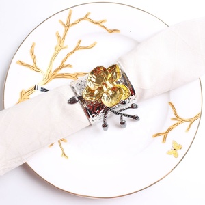 Bagues <span class=keywords><strong>de</strong></span> serviettes en métal motif floral 3D, 1 pièce, décoration <span class=keywords><strong>de</strong></span> Table pour serveur, fête <span class=keywords><strong>de</strong></span> mariage - Product Image 3