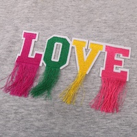 Cool Design Feutre Base Gay Étiquettes Personnalisé Coloré Polices Lettres Logo Brodé Gland Princesse Patchs pour Vêtements