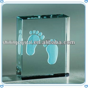 Forma del pie cristal recuerdos del bebé - Product Image 1