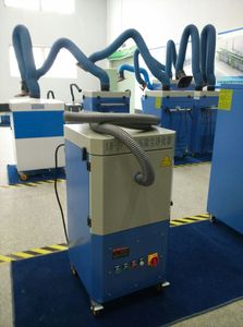 <span class=keywords><strong>Extracteur</strong></span> de fumée de soudage robotisé Fanuc avec haute pression négative et <span class=keywords><strong>extracteur</strong></span> de fumée de soudage sous vide avec tuyau haute température - Product Image 5