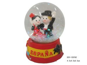 Produsen <span class=keywords><strong>Globe</strong></span> Salju Kustom Resin <span class=keywords><strong>Globe</strong></span> Salju untuk Hadiah Kotak Musik Ulang Tahun Pernikahan - Product Image 6