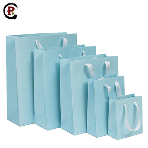 Couleur de luxe d'emballage <span class=keywords><strong>en</strong></span> papier de logo sacs <span class=keywords><strong>pour</strong></span> vêtements avec poignées <span class=keywords><strong>en</strong></span> soie - Product Image 5