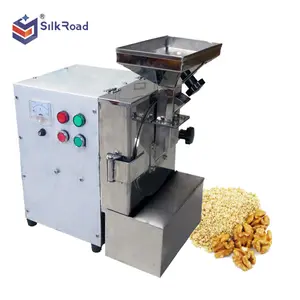 Professional machine for crushing nuts