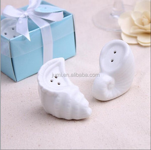 Caracol de mar de cerámica saleros y pimenteros wedding guest regalos - Product Image 1