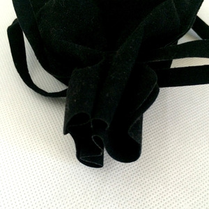 Pochettes à cordon en velours noir, avec impression en argent, 50 pièces - Product Image 3