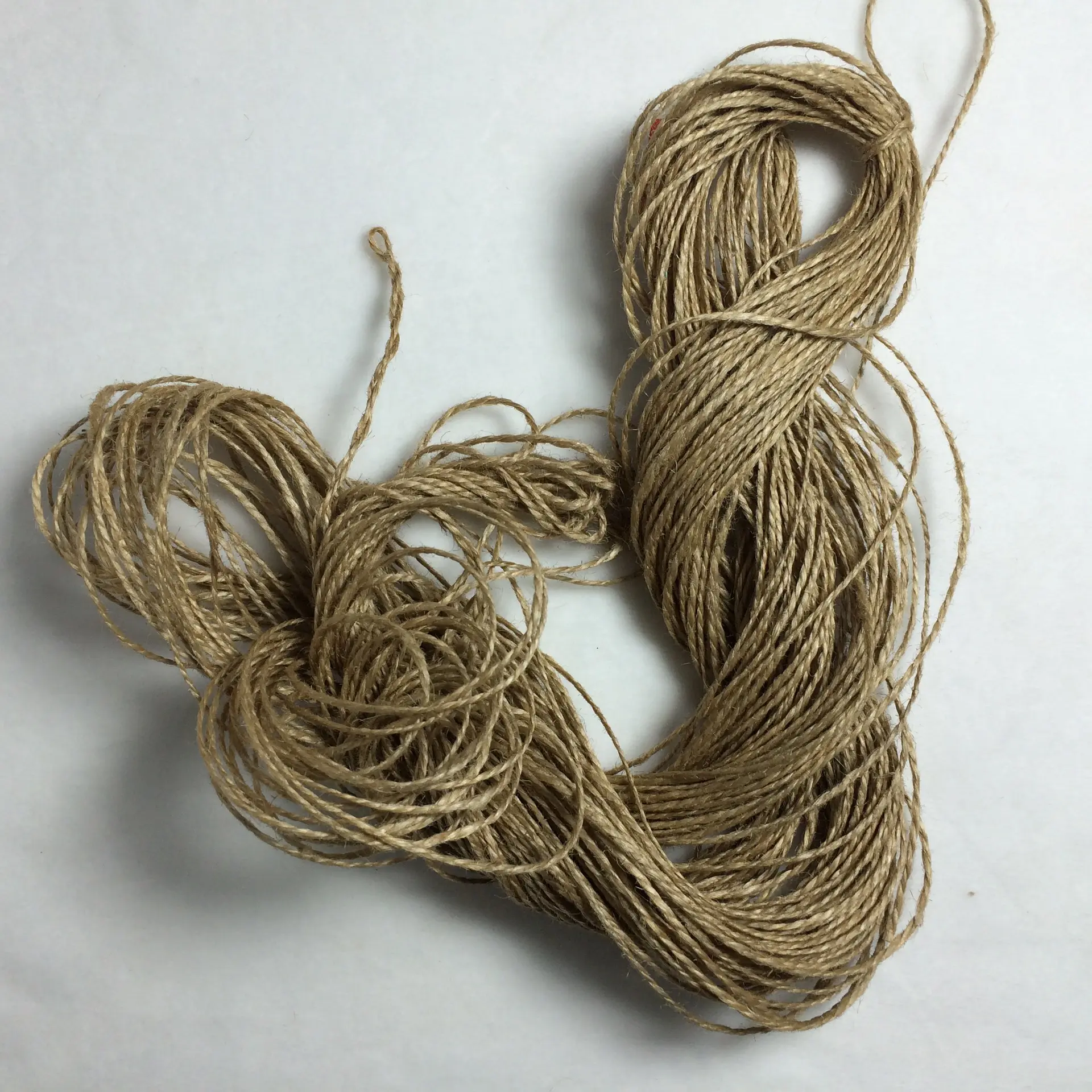 natural thick jute hemp rope for decoration of pets shelves,Natural Raw Jute Yarn 4mm Jute Rope