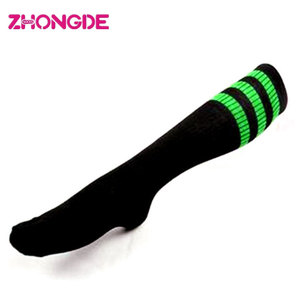 School Girl <span class=keywords><strong>calcetines</strong></span> <span class=keywords><strong>altos</strong></span> muchachos negro a granel <span class=keywords><strong>calcetines</strong></span> Escuela de China - Product Image 5