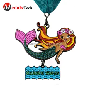 Volkskunst stil schöne Meerjungfrau schwimmen 3d weiche emaille metall medaillen