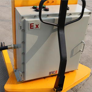 Chariot élévateur et gerbeur hydraulique Jichuan en gros avec une hauteur de levage maximale de 2500 mm pour fûts en plastique de 200 L et fûts d'huile de 55 gallons - Product Image 5