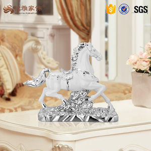 China personalizado cavalo resina modelo kit figuras exposição lembranças - Product Image 2