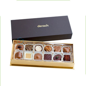 Boîtes à chocolat aux fraises faites à la main avec insert - Product Image 2