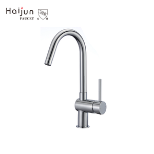 Grifo de Cocina con Giro de 360°, Acabado de Superficie de Acero Inoxidable y Latón, Estilo Contemporáneo, Grifo de Cocina con Caño Alto - Product Image 5