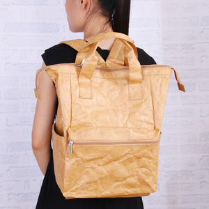 Sac à dos unisexe écologique Tyvek Craft Paper Rolltop Rucksack avec fermeture à glissière New Zealand Design - Product Image 6