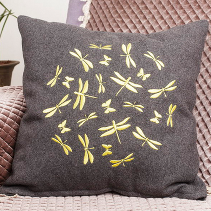 Не боится экструзии вышивка чехлы