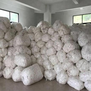 Prix d'usine en gros par tonnes serviettes hygiéniques de qualité Anion B à haute absorption - Product Image 1
