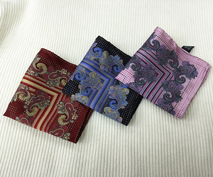 وشاح حريري مربع نقي للرجال بتصميم بيزلي مخصص من الجيب - Product Image 2