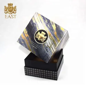 Eastbox. 호화스러운 돋을새김 초 뚜껑과 쟁반 마분지 선물 상자를 위한 거품 삽입을 가진 주문 포장 향수 상자