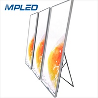 Pantalla LED Publicitaria de Pie para Interiores P2.5, 3G 4G WIFI HD a Todo Color, 1000CD, para Centros Comerciales y Tiendas Minoristas