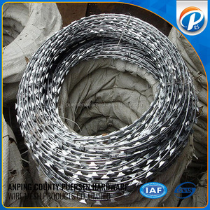 Profesional fuente <span class=keywords><strong>de</strong></span> la fábrica <span class=keywords><strong>de</strong></span> alambre <span class=keywords><strong>de</strong></span> púas BTO 22 galvanizado <span class=keywords><strong>de</strong></span> doble alambre <span class=keywords><strong>de</strong></span> púas <span class=keywords><strong>concertina</strong></span> - Product Image 3