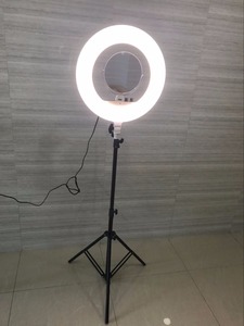 Luce LED Nanguang CN-R480C con 480 LED Bicolore per Fotografia e Video - Product Image 1