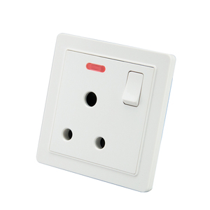 Saham 15amp Bulat 3 Pin Plug Beralih Soket Dinding Soket untuk Arab Saudi/Britsih/Uk 86X86Mm