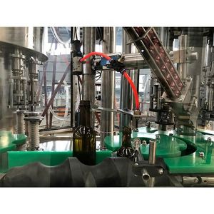 Fácil a la operación, Ron botella de vidrio de vino máquina de llenado - Product Image 4