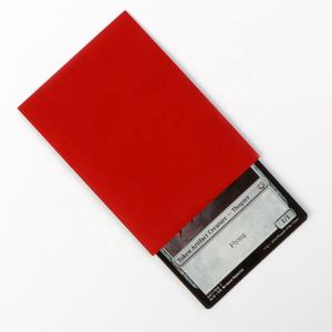 Joint solide Taille Personnalisée Rouge Noir Remorquage-Tons Couleur Carte De Jeu Manches Mtg Manchon de Carte Pour <span class=keywords><strong>Yu</strong></span>-<span class=keywords><strong>gi</strong></span>-<span class=keywords><strong>oh</strong></span>! -<span class=keywords><strong>Oh</strong></span> - Product Image 3