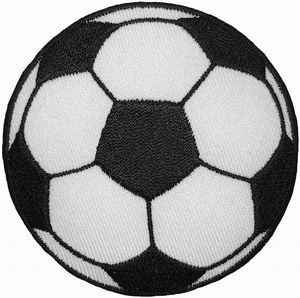 Patch de sport personnalisé en forme de ballon de football en plastique PU brodé à appliquer au fer pour chapeau et vêtements - Product Image 3