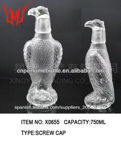 el diseño único del águila botella de vidrio para el vino o el fabricante de perfumes