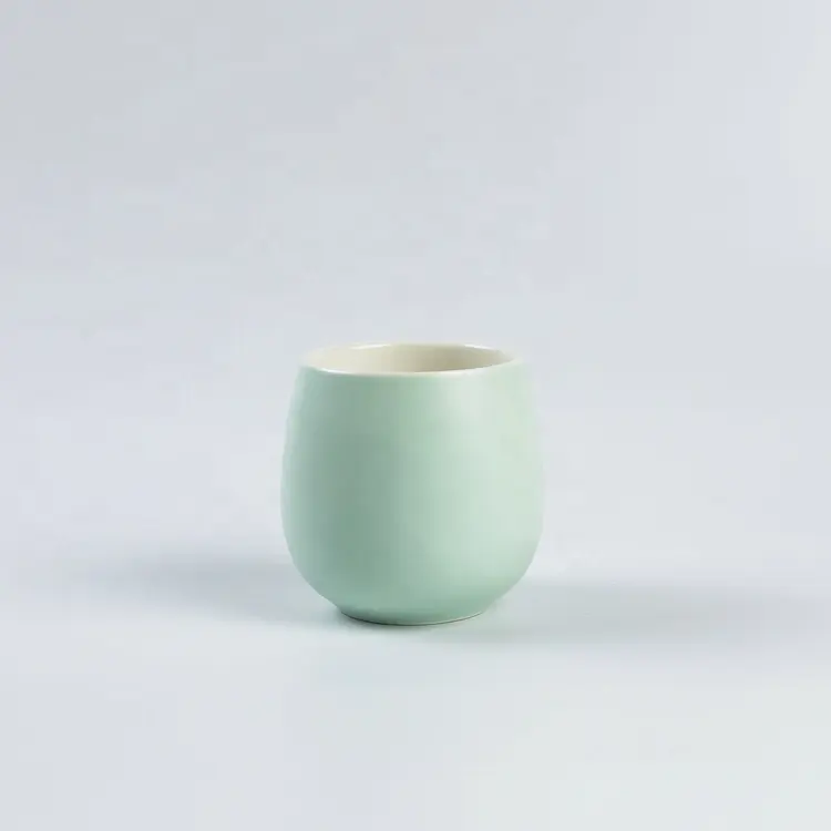 Drum shape mini cheap round japan style solid color porcelain sake cup / tea cup