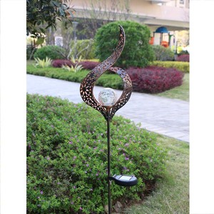 Lampe <span class=keywords><strong>solaire</strong></span> de jardin étanche IP65 avec <span class=keywords><strong>globe</strong></span> en verre craquelé LED et piquet lunaire, éclairage LED alimenté par batterie - Product Image 2