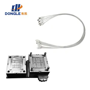 中国工厂供应用于 USB 电缆的塑料外壳注塑成型