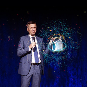 3D Holo graphic Display Folie Hologramm Projektors ystem 16:9 Virtuelle Anzeige mit PET-Stoff - Product Image 4