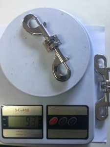 Mosquetón Redondo de Aleación de Zinc Niquelado de Doble Anillo para Uso en Parques Infantiles y Espacios Abiertos - Product Image 3
