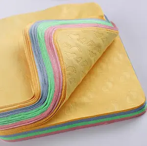 Mavi Pembe Yeşil Sarı Mikrofiber Gözlük Silecekleri Tüm Kabartma Tasarım 14.5x17.5 cm ile Çin tarafından Yapılan BSCI Fabrika - Product Image 1
