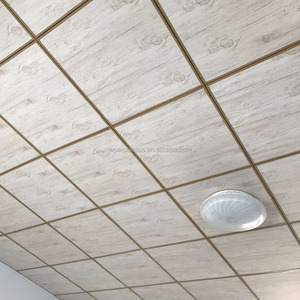 Le <span class=keywords><strong>dernier</strong></span> <span class=keywords><strong>film</strong></span> <span class=keywords><strong>de</strong></span> plafond en pvc à grain <span class=keywords><strong>de</strong></span> bois <span class=keywords><strong>de</strong></span> 0.06mm 0.07mm <span class=keywords><strong>Film</strong></span> décoratif en gypse en pvc - Product Image 1