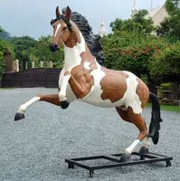 等身大のグラスファイバー樹脂動物像インドの馬の彫刻を育てる