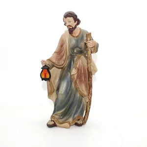 Statue de saints catholiques en résine à vendre artisanat en résine personnalisé sculpture en résine de figures religieuses décor à la maison sculpture souvenir cadeau
