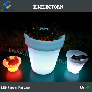 Iluminación de colores LED De Plástico Maceta de flores para la Decoración Del Jardín - Product Image 4