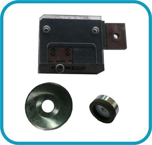 Maschine zum effizienten Schneiden von Lederst reifen - Product Image 3