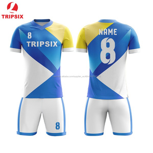 Nach Maß Günstige Grün Und Weiß Fußball-team Jersey Online - Product Image 3