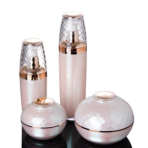 Bouteilles cosmétiques en forme d'oignon acrylique rose luxueux bon prix bouteilles de lotion en plastique vides pour le conteneur de paquet de soins de la peau - Product Image 1