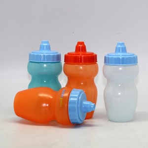 Deporte botella hecho en china/de grado de alimentos pe botella de agua de la fábrica de guangdong - Product Image 1