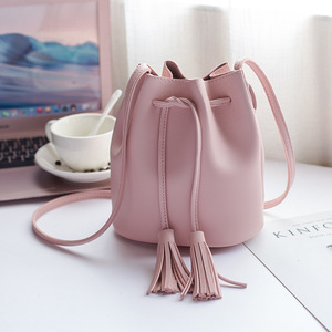 Sac à bandoulière en cuir PU pour femmes, <span class=keywords><strong>mini</strong></span> sacoche à pompon, rose, cordon de serrage, mode - Product Image 2