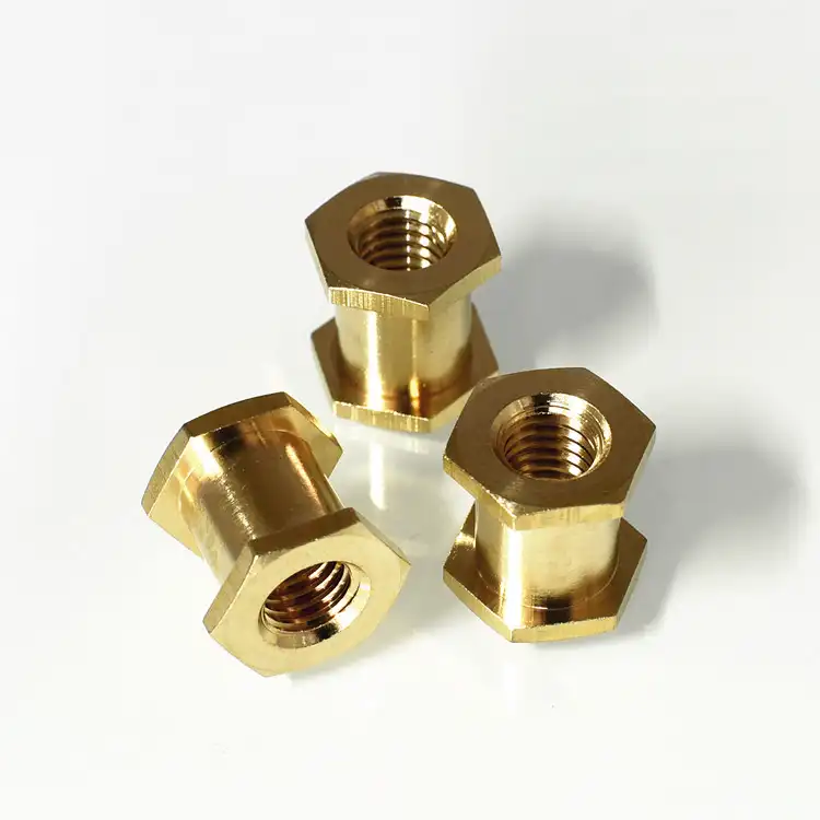 DIN16903 Mould-HexでThreaded Insert NutsためPlastics Mouldings